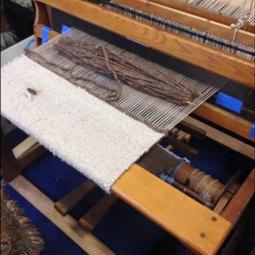 Large weaving machine
